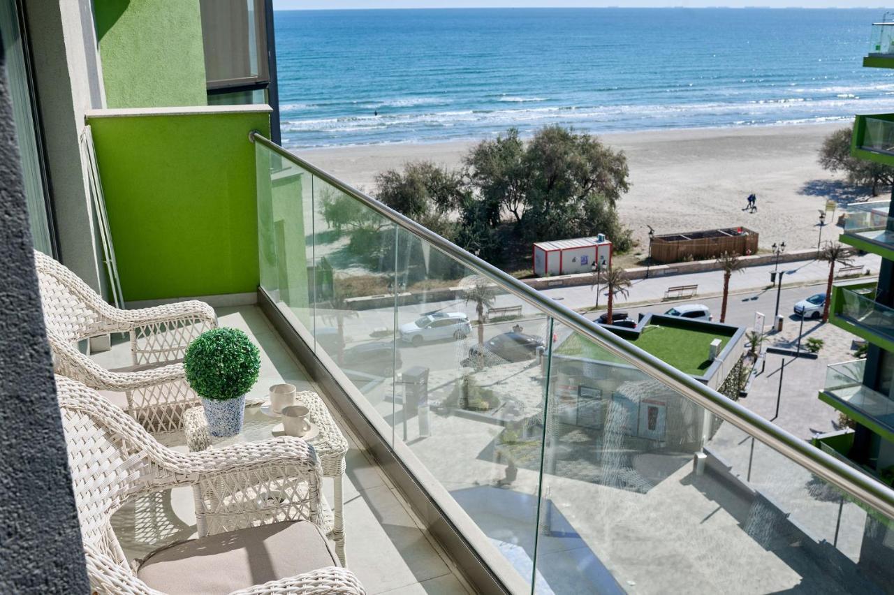 Sara Blu Apartment Spa And Pool Beach Resort Mamaia Ngoại thất bức ảnh
